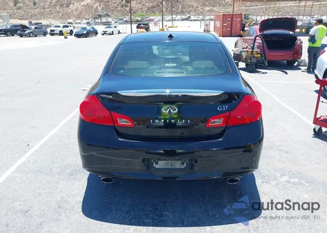 2013 Infiniti G37 Journey из США, поврежденный, VIN JN1CV6AP6DM305324